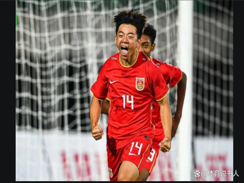 媒体人:U17国脚张伯霖接近加盟湖北星辉,玉昆也曾向球员报价
